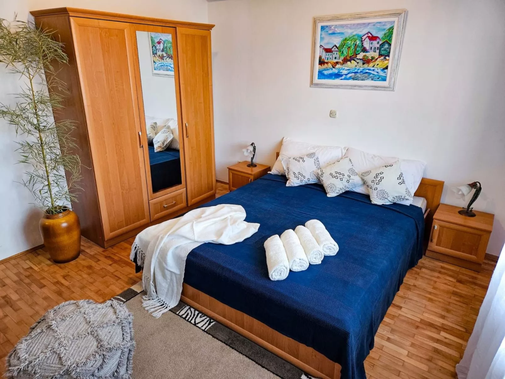 Sehr geräumige Villa mit Pool-Image-tags.info