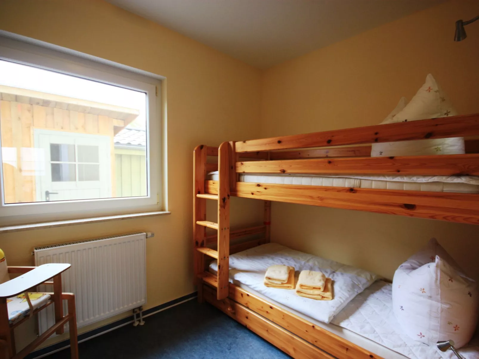 75 qm Wohnung Ostseebad Koserow mit Terrasse, Grill und Garten-Image-tags.info