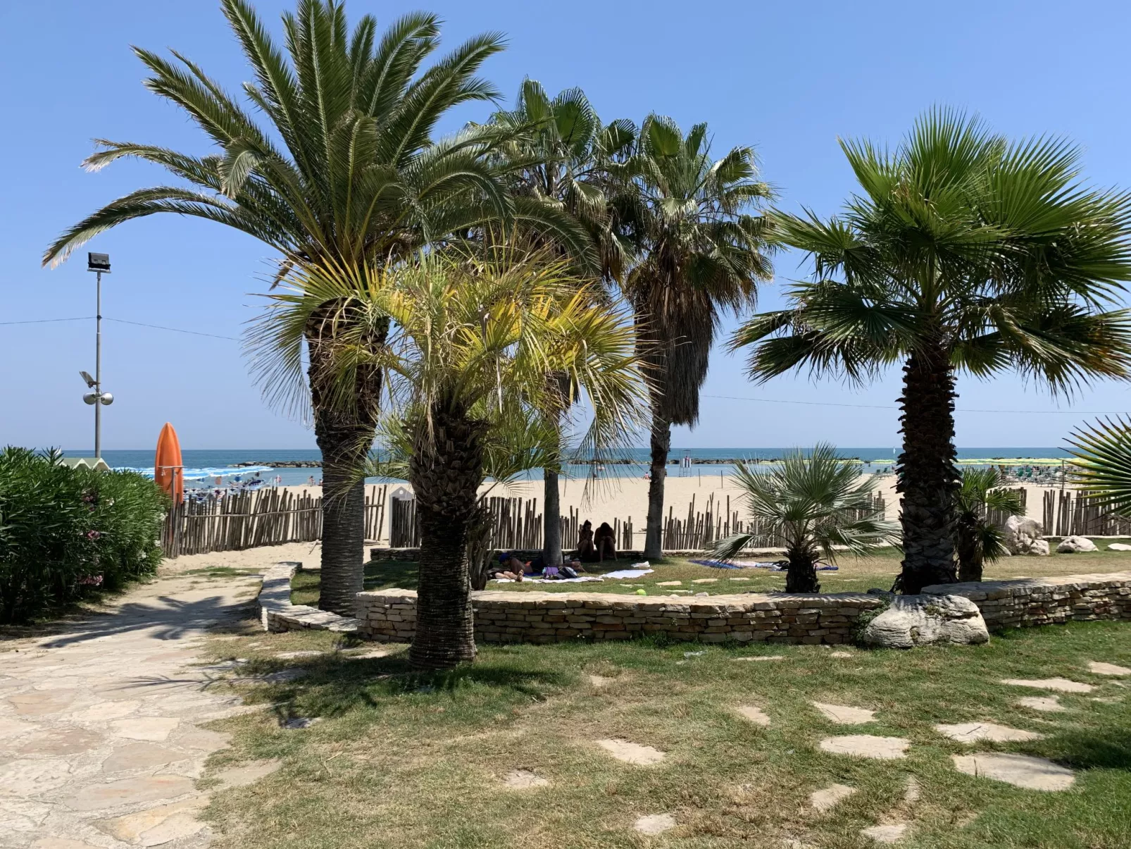 Mit privater Terrasse-Umgebung