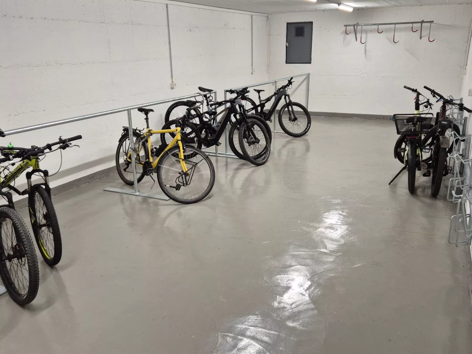 Relaxing Holidays-Dedans