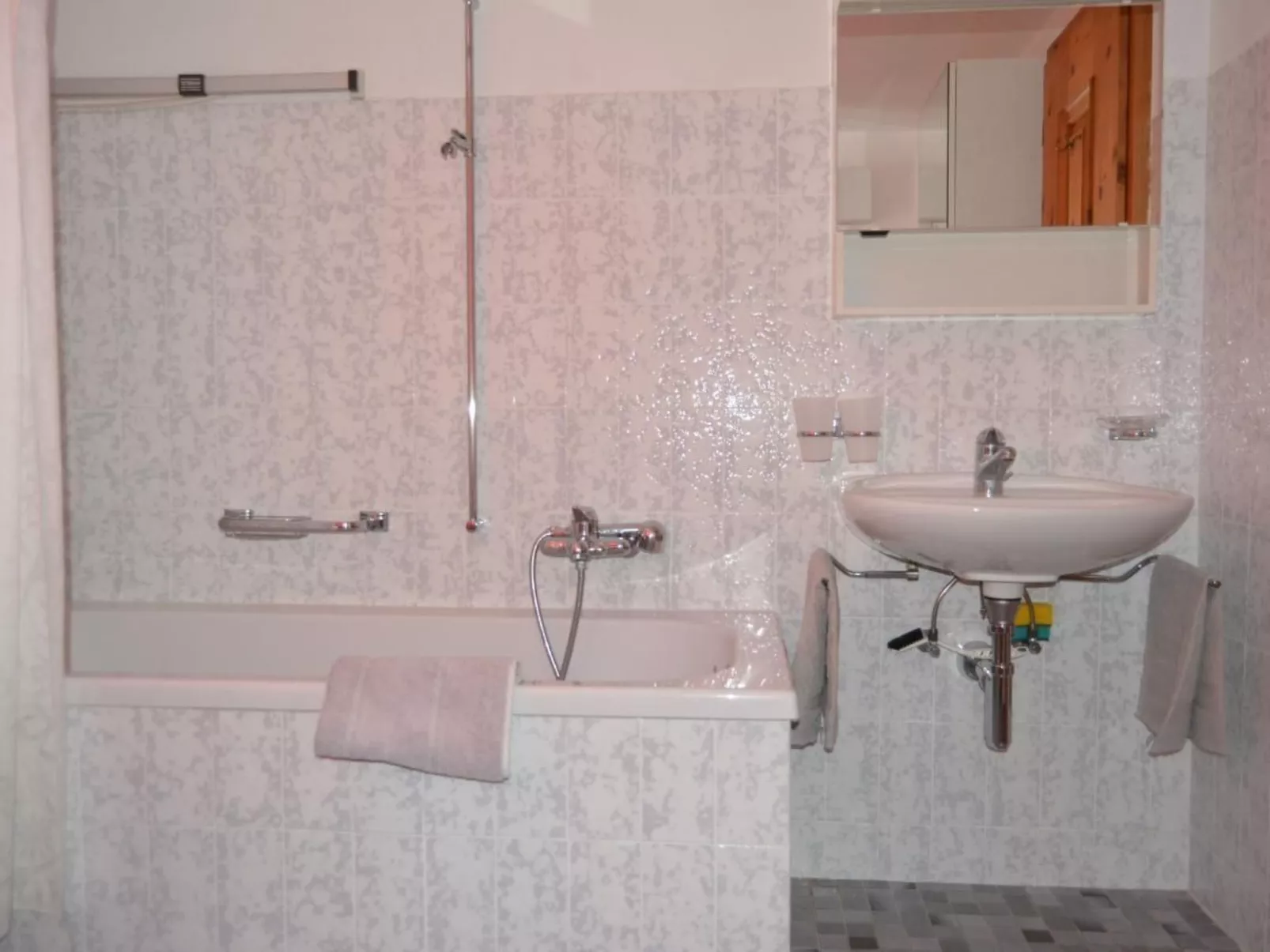 Bos-cha-Image-tags.info