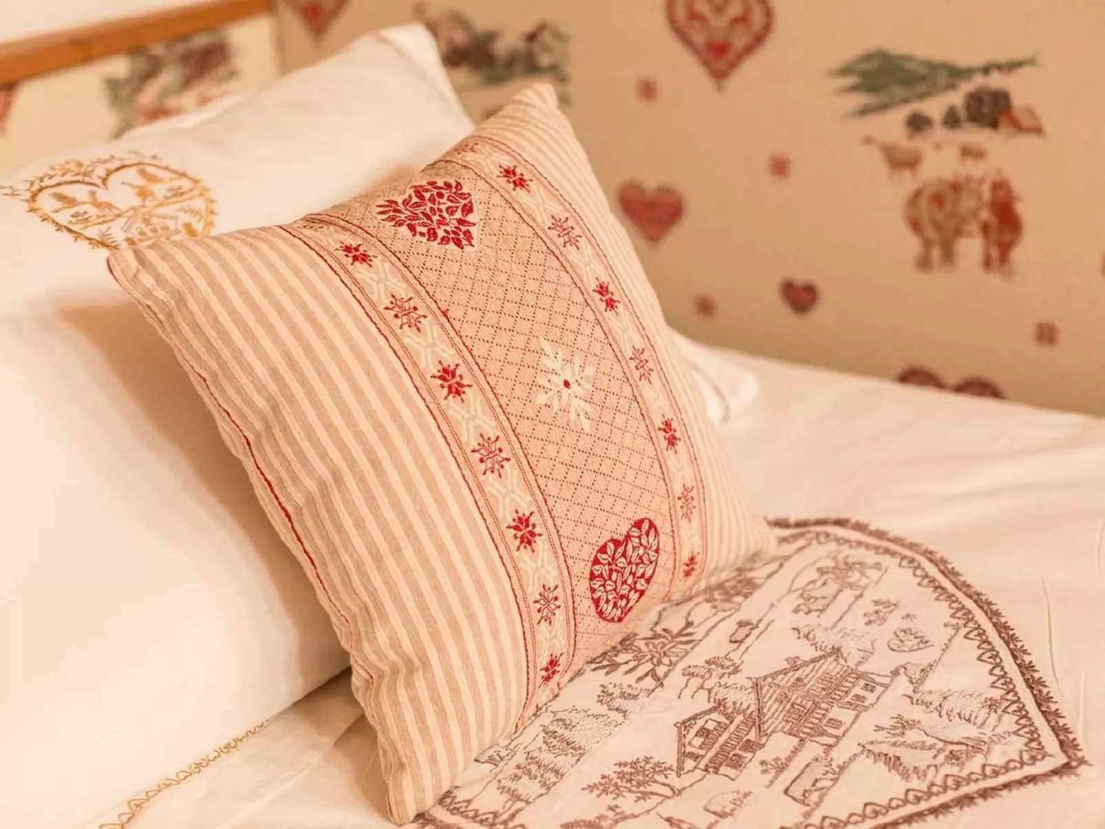 Chesarina Chalet-Drinnen