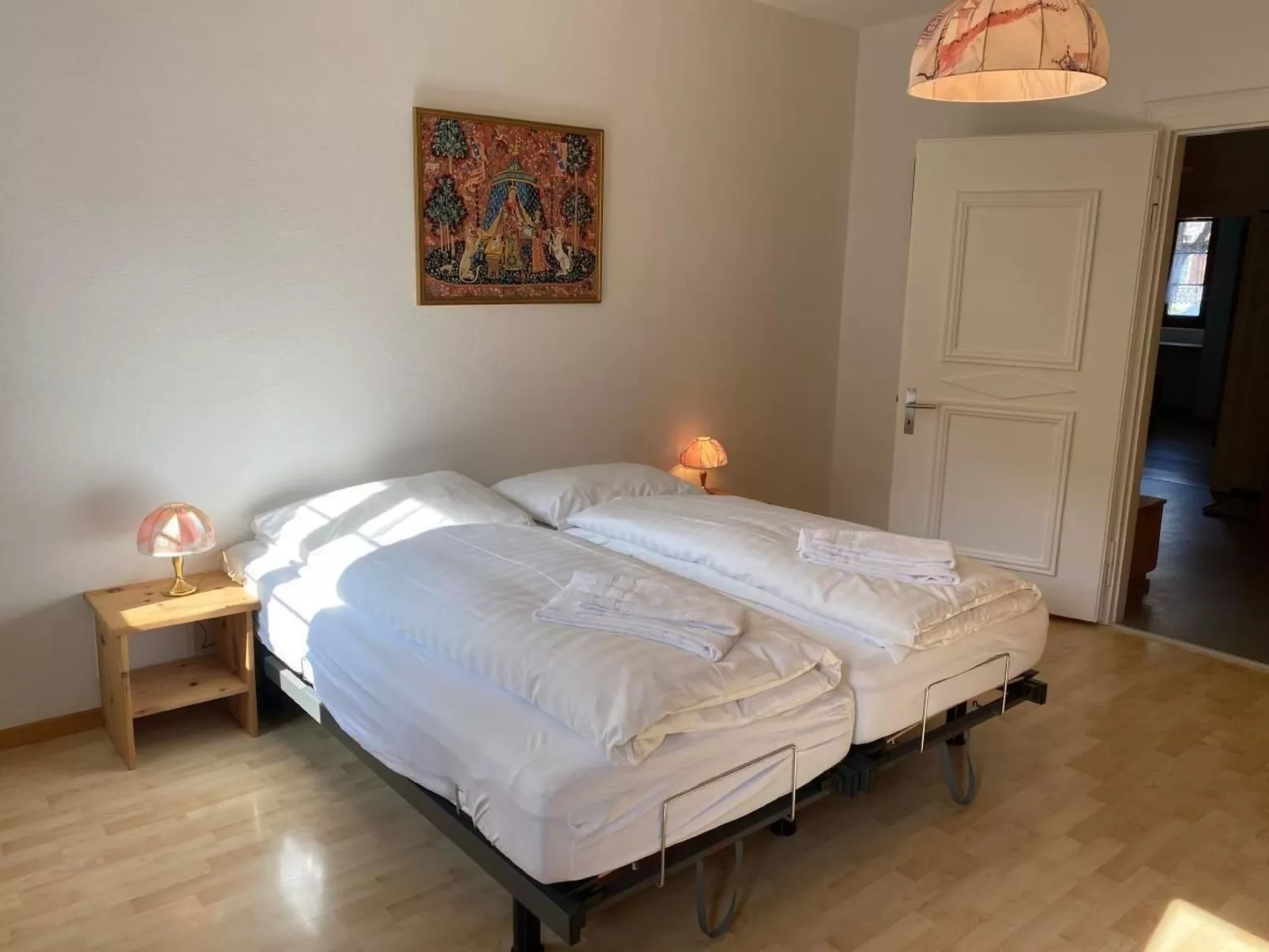 Chesa Robinson 4-Inside