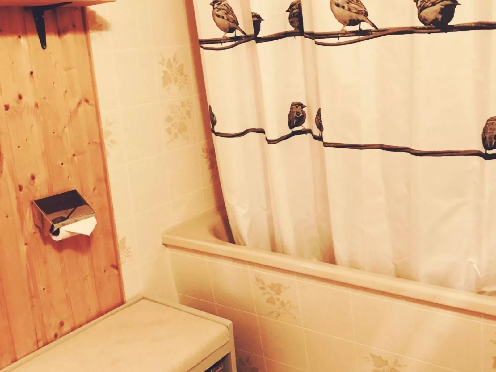 Haus "Nyfeler" Obergeschoss 4-Bettwohnung-Inside