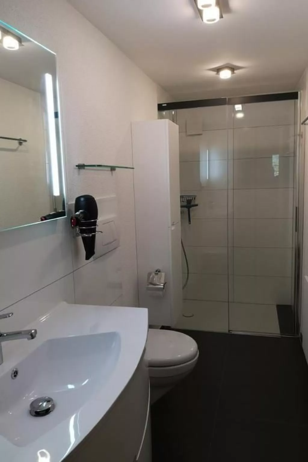 Ursula und Daniel 6-Bettwohnung Meiringen-Inside