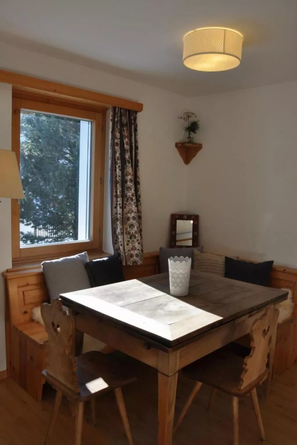 Chesa Sunasain V5-Image-tags.info