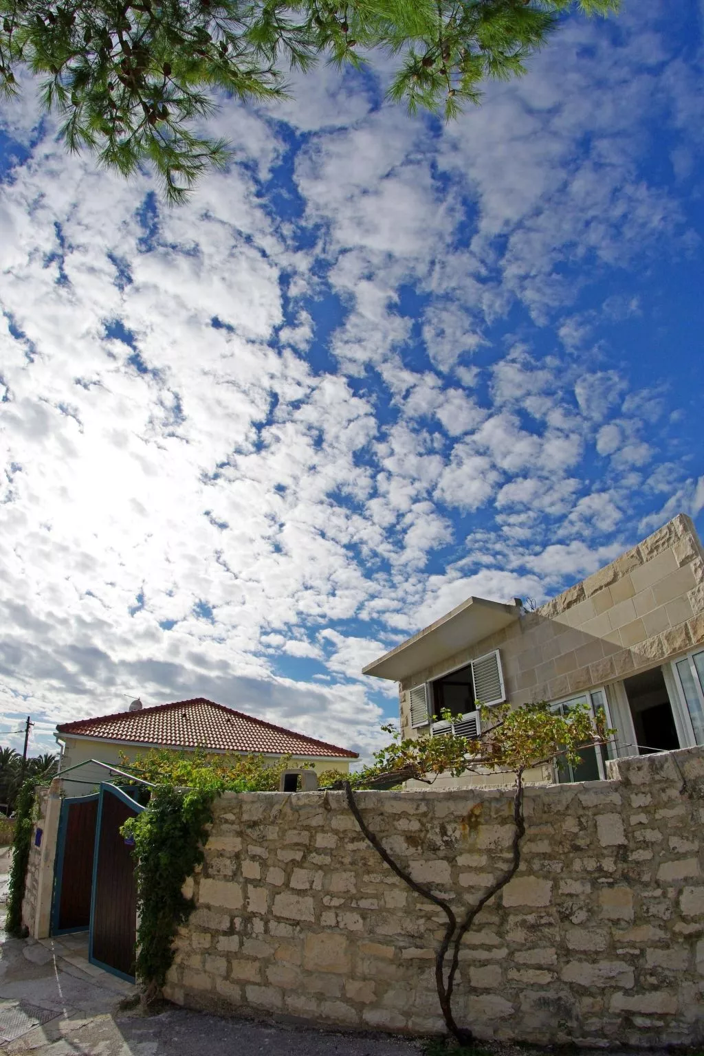 Unabhaengige Ferienwohnung in Sumartin mit Grill-Outside
