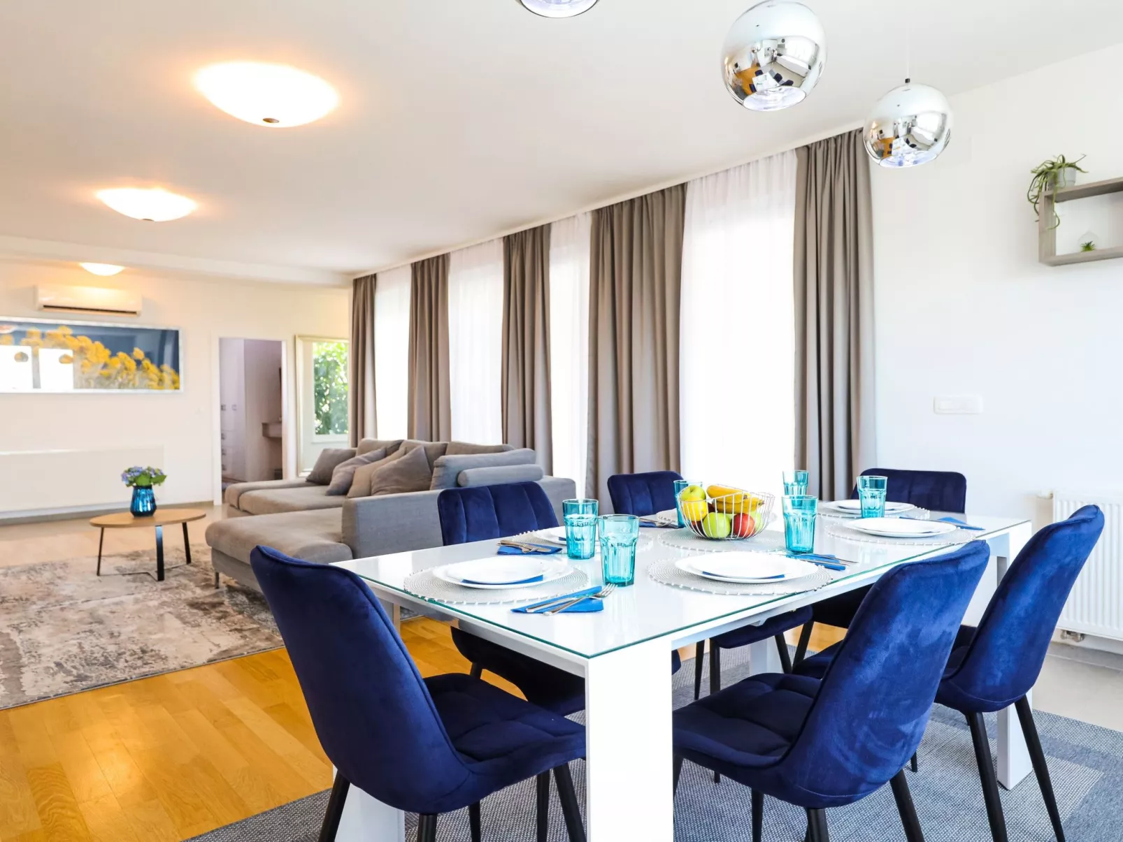 Ferienvilla direkt am Strand-Drinnen