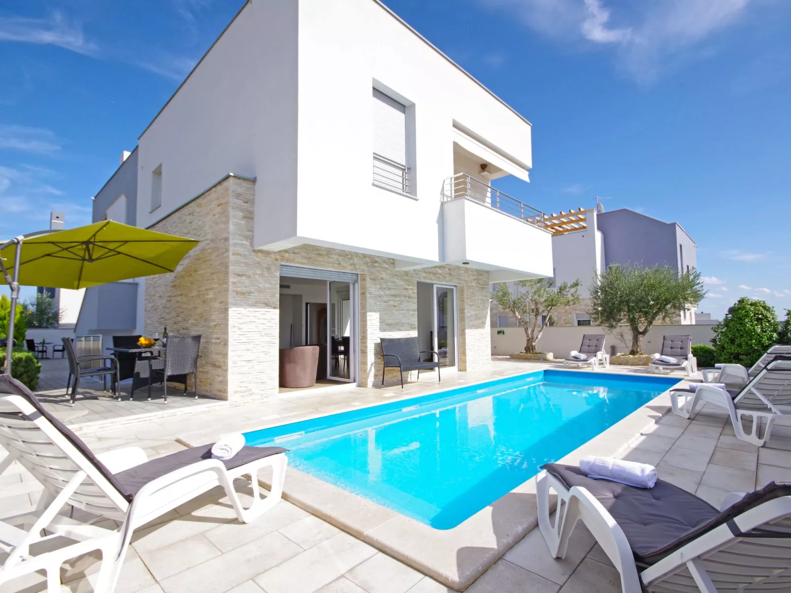 Apartment 1 Laura-Image-tags.info