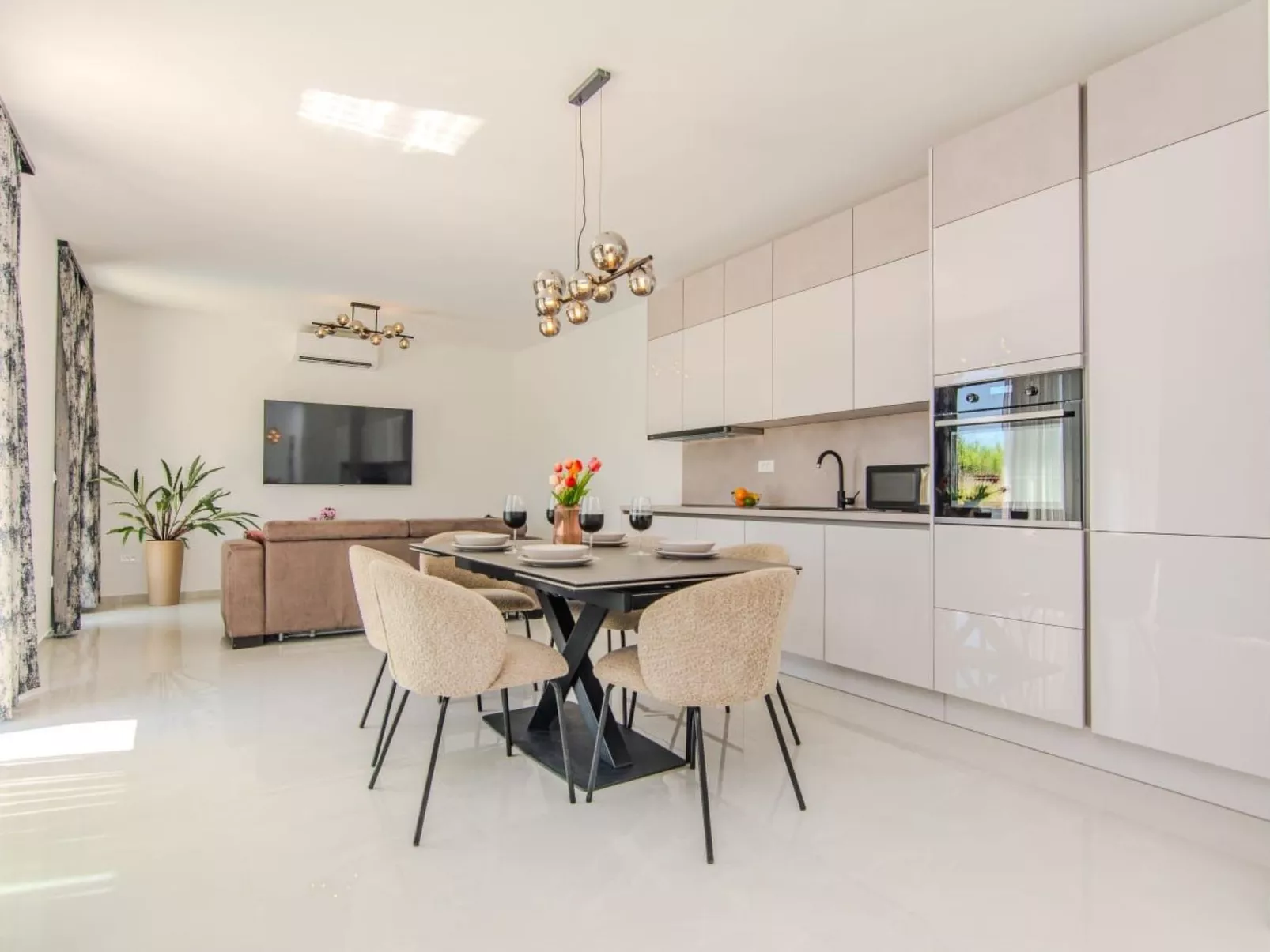 Neues modernes Poolhaus in Privlaka-Drinnen