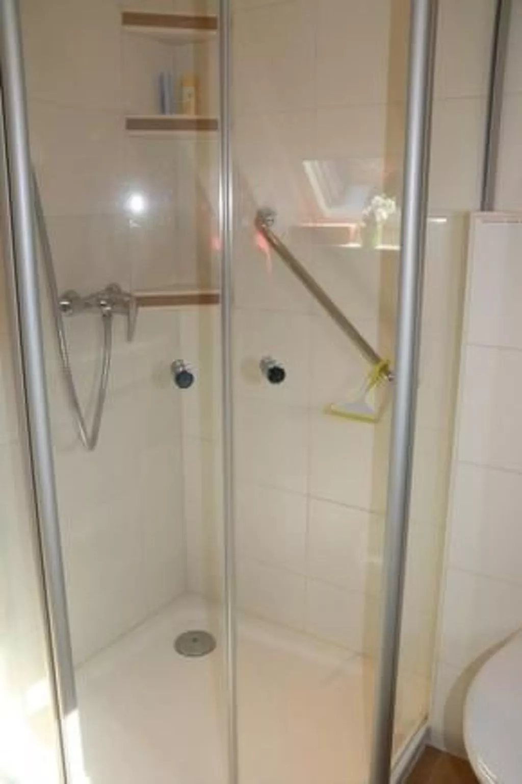 Mit Südwestterrasse mit Stellplatz-Image-tags.info