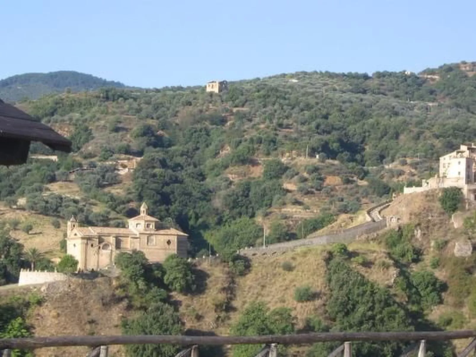 Großes Studio mit Terrasse mit Meerblick-Draußen