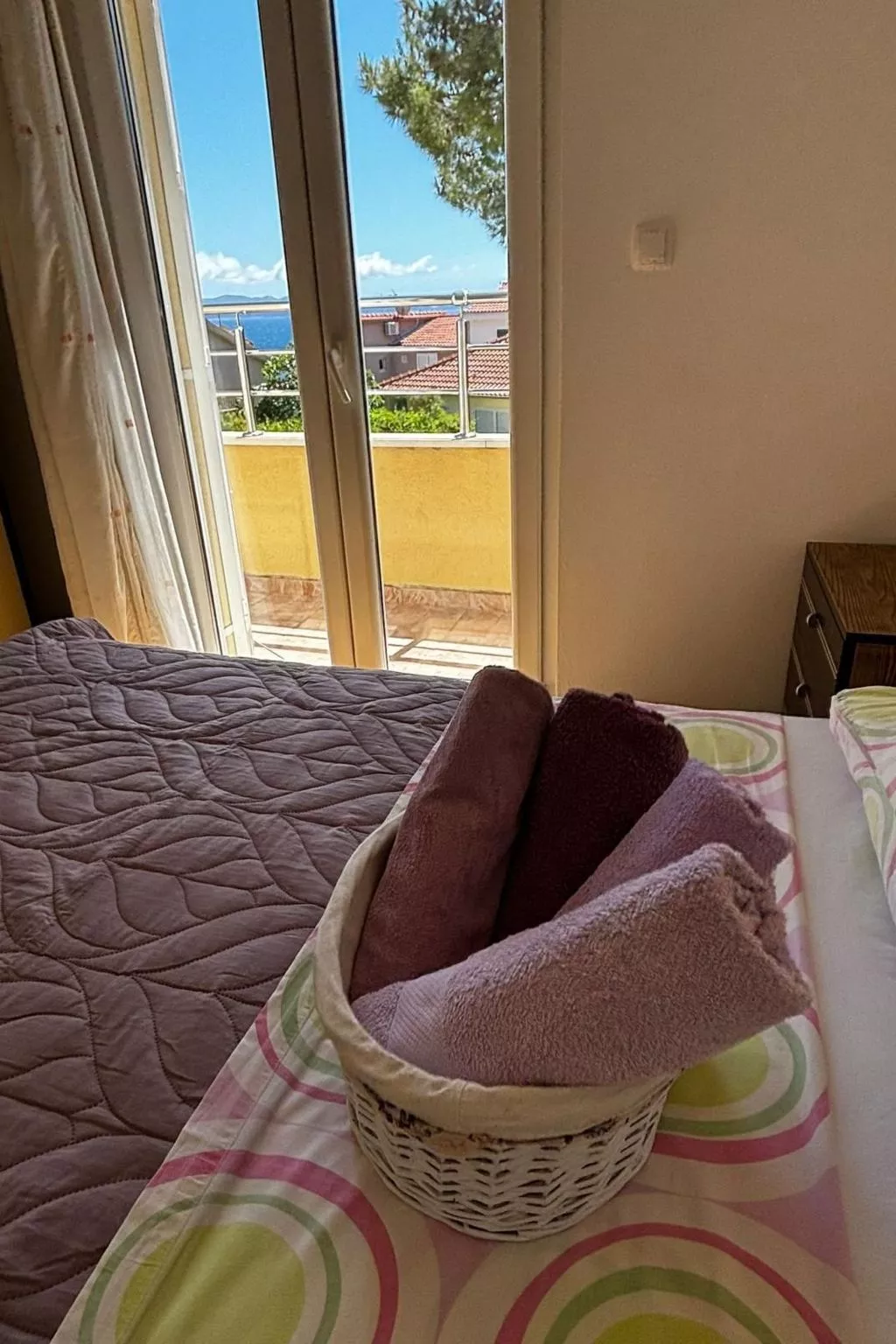 "Lile" mit Blick auf das Wasser-Dedans