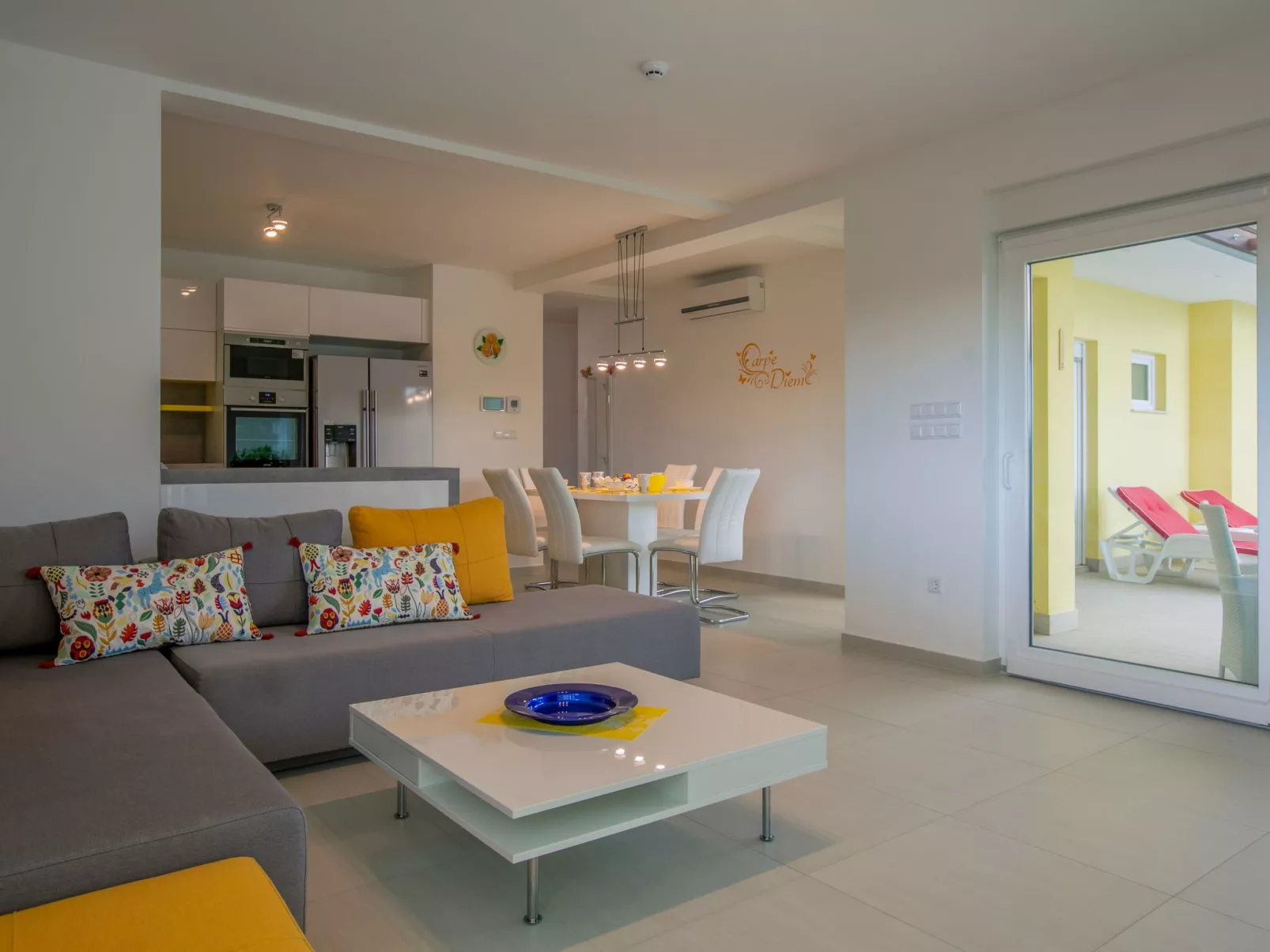 Mit Privatpool für 6 Personen-Inside