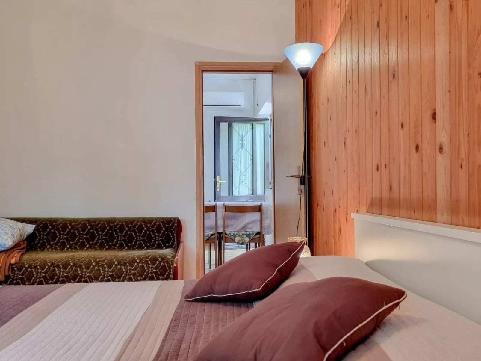 Schöne Ferienwohnung Runko-Dedans