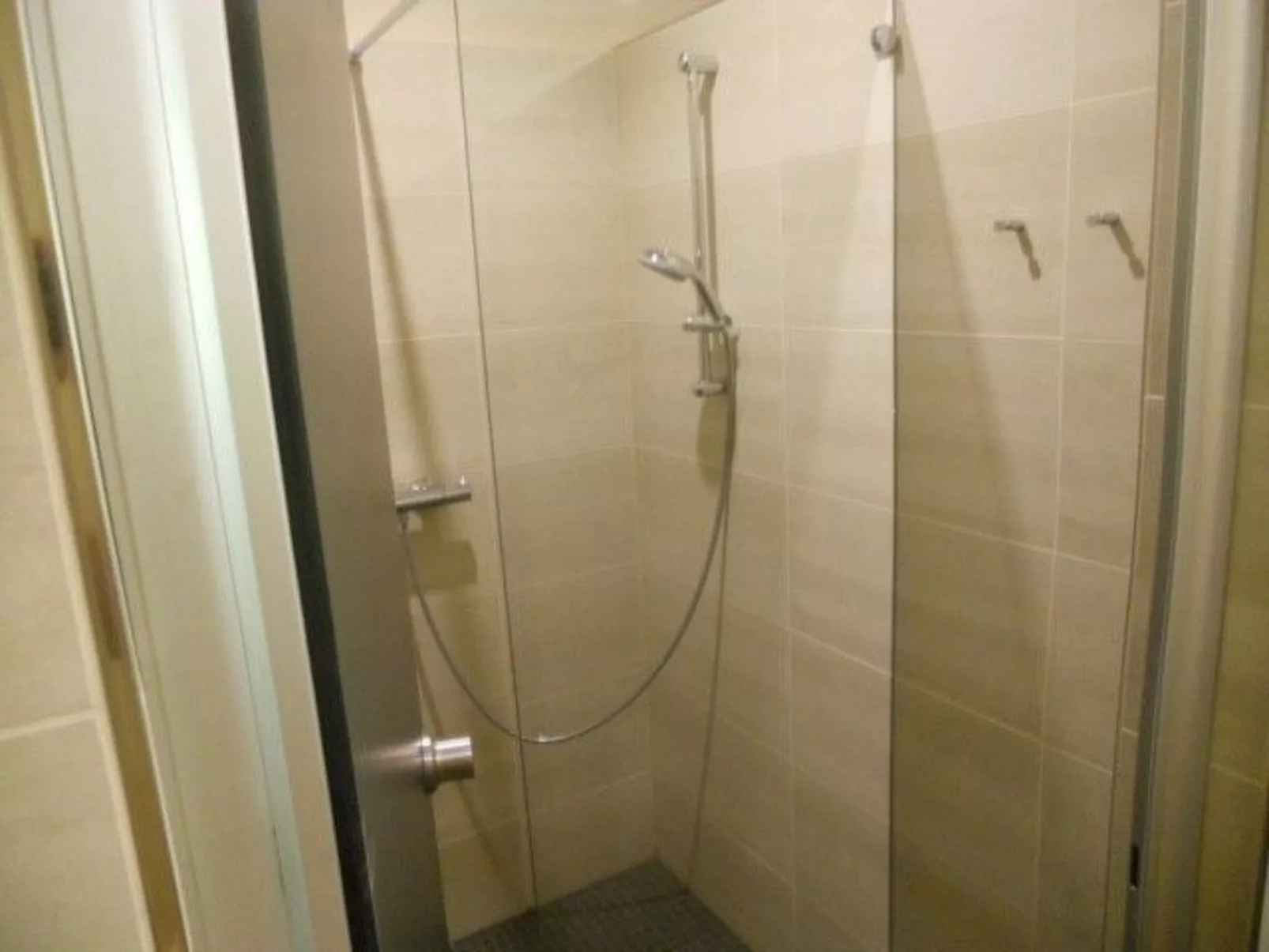 Urgemütliche Gruppenhütte mit Gartensauna-Dedans