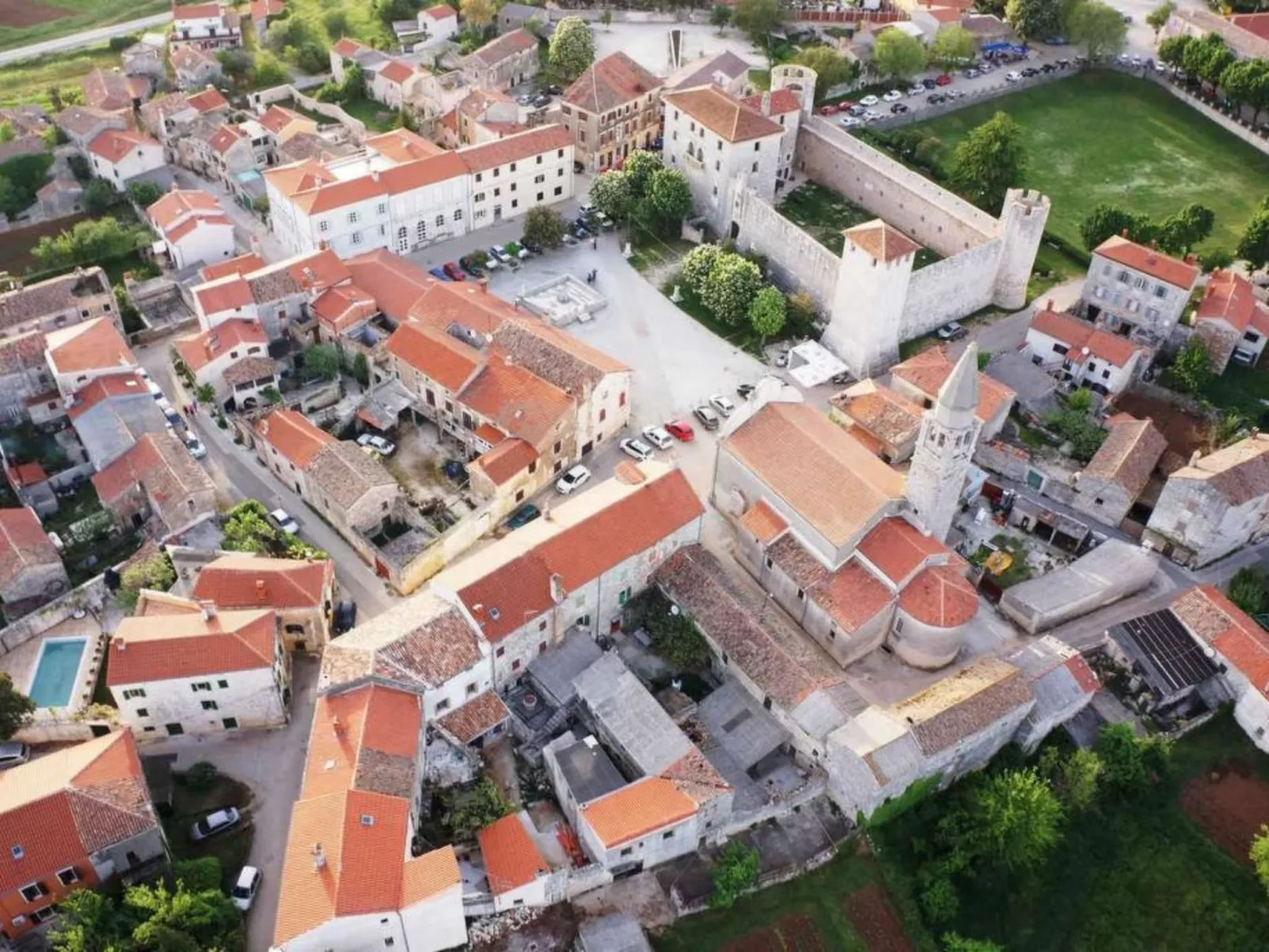 Wunderschönes Haus in Peresiji mit privatem Pool-Dehors