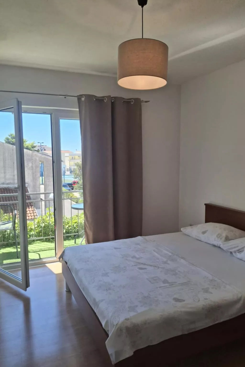 Mit Blick auf das Wasser-Image-tags.info