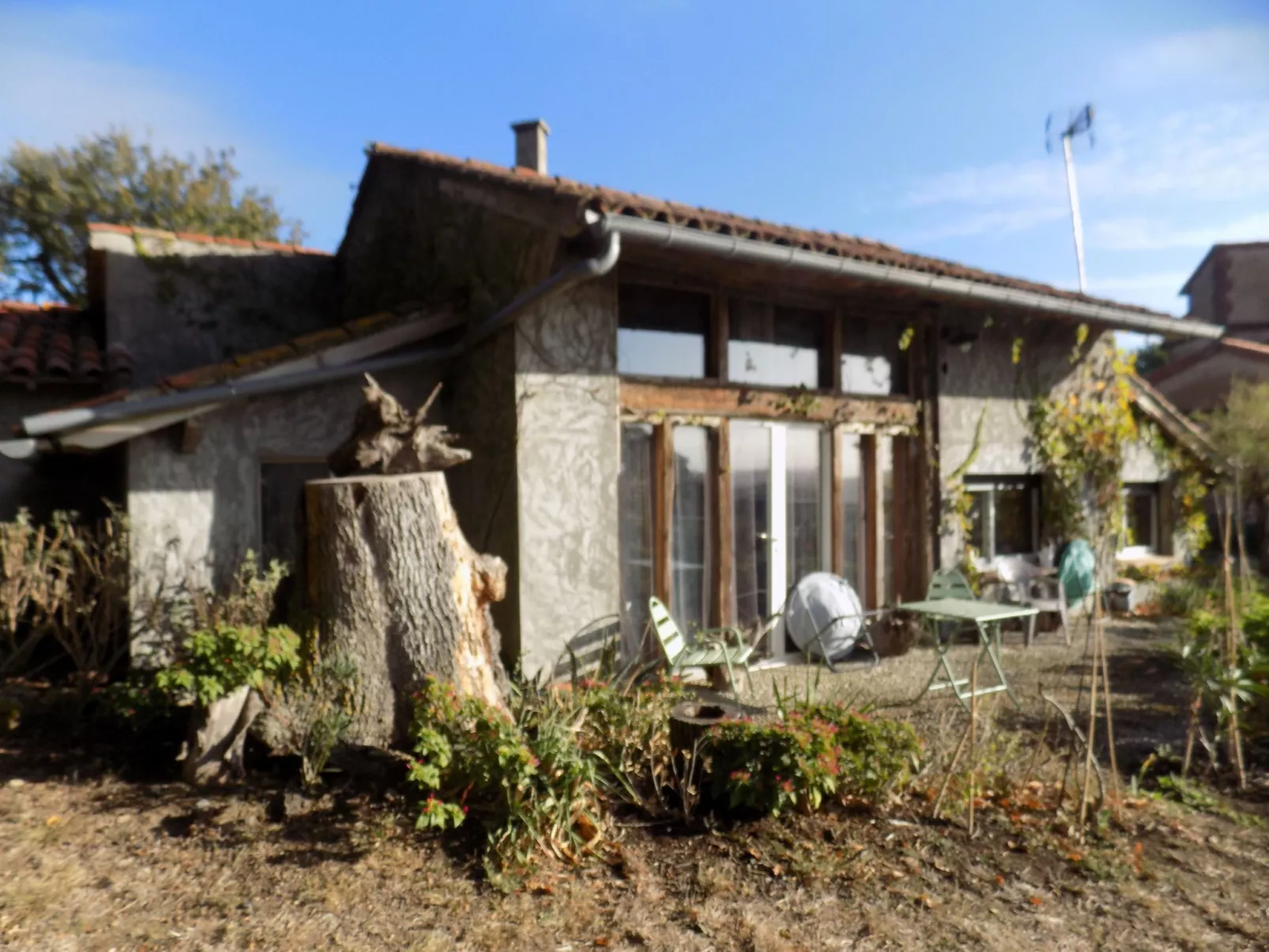 Die Unterkunft für zwei bis sechs Personen, Schwimmbad, Bouleplatz, Spa, Tennis-Draußen