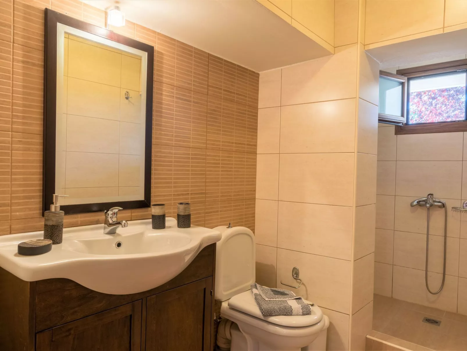 Villa Zeus mit privatem Pool und Jacuzzi-Dedans