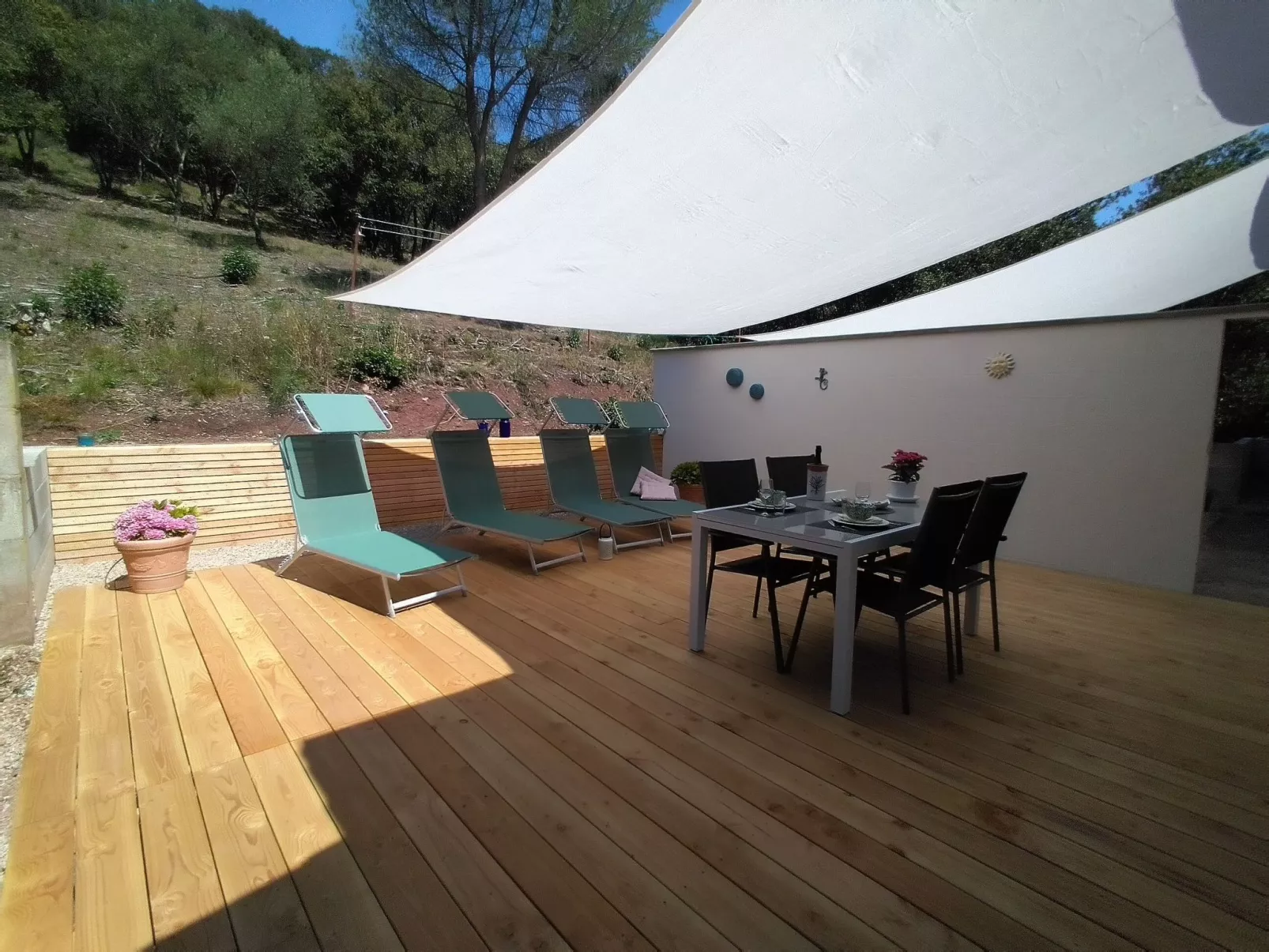 Lucinkas Ferienhaus mit 2 Schlafzimmern-Draußen