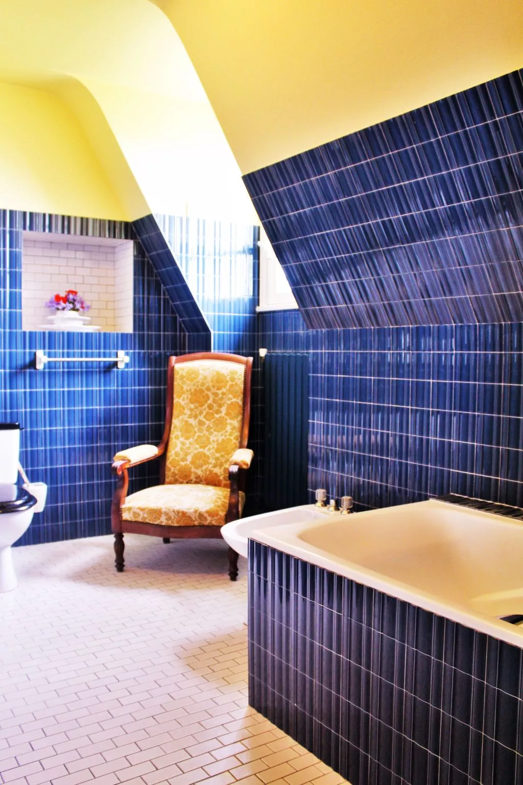 Men Toul Lilia-Dedans