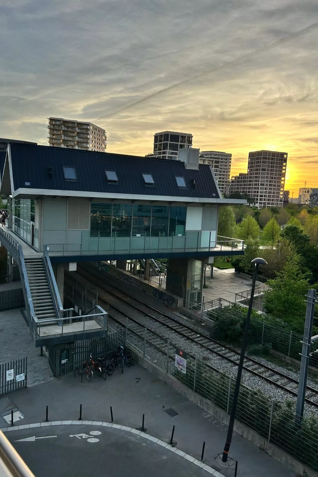 Wohnung "Paris 17" mit Balkon-Draußen