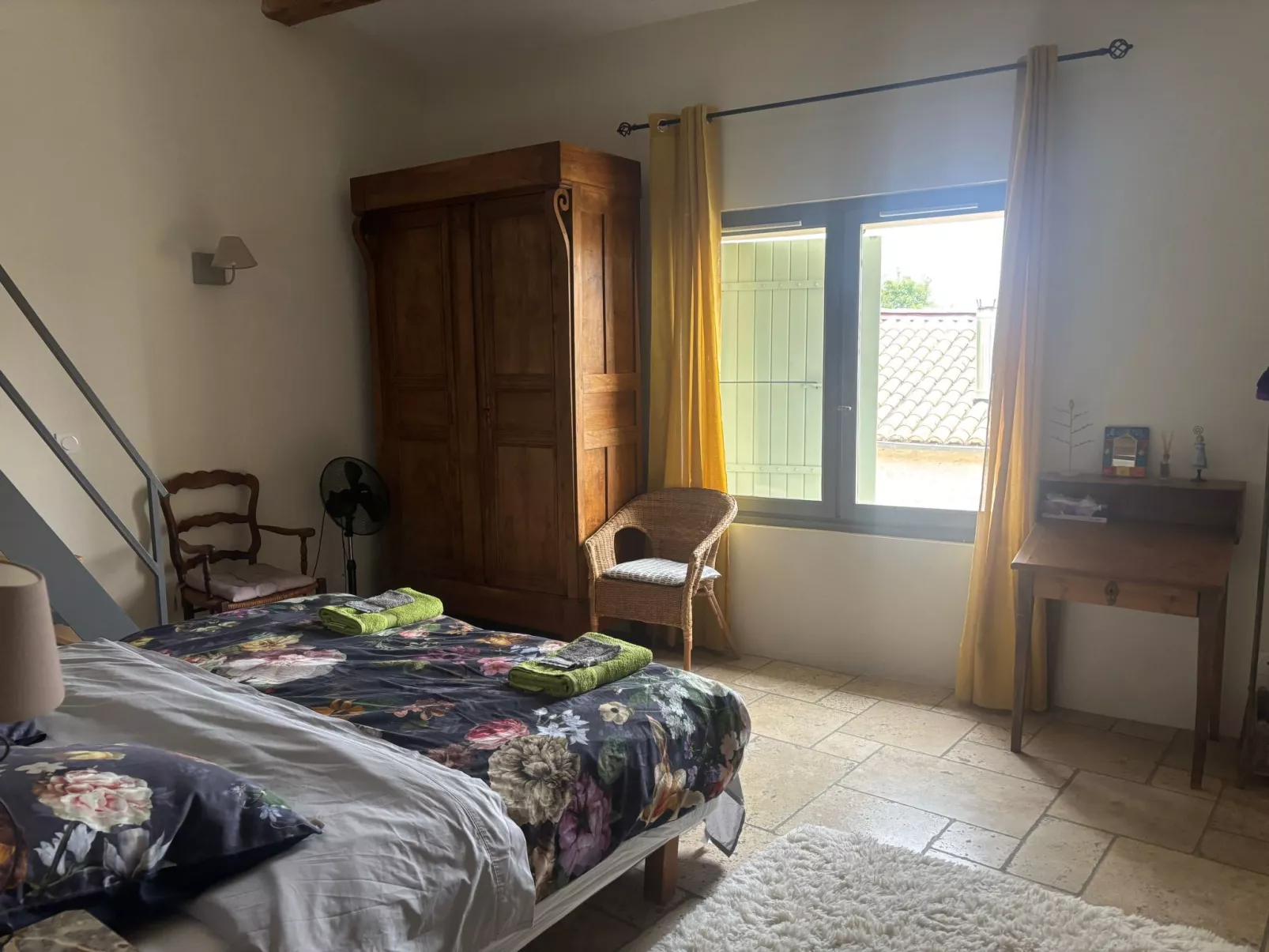 Dorfhaus in provencal mit Pool-Inside