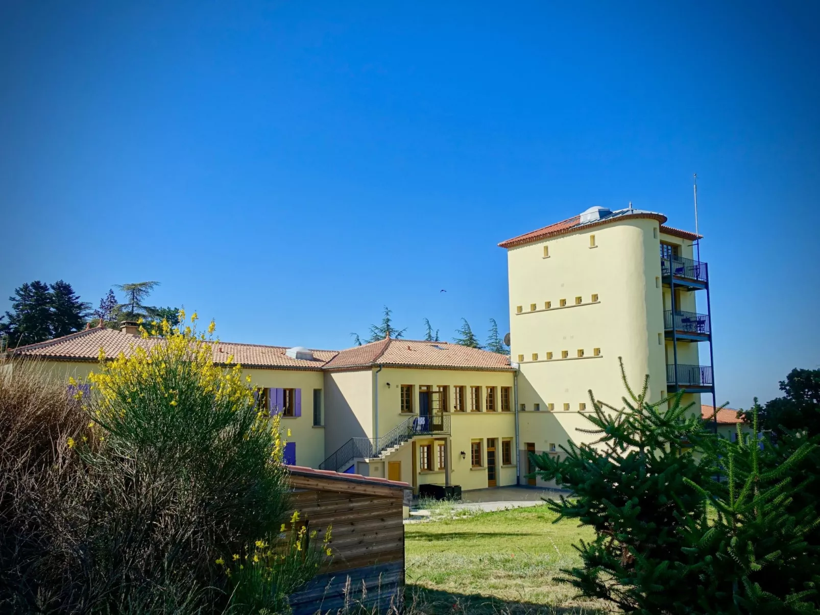 Genießen Sie die Ruhe und den Frieden der Provence-Draußen