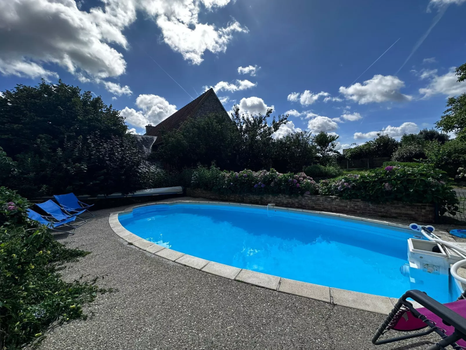 Longère mit Pool-Draußen