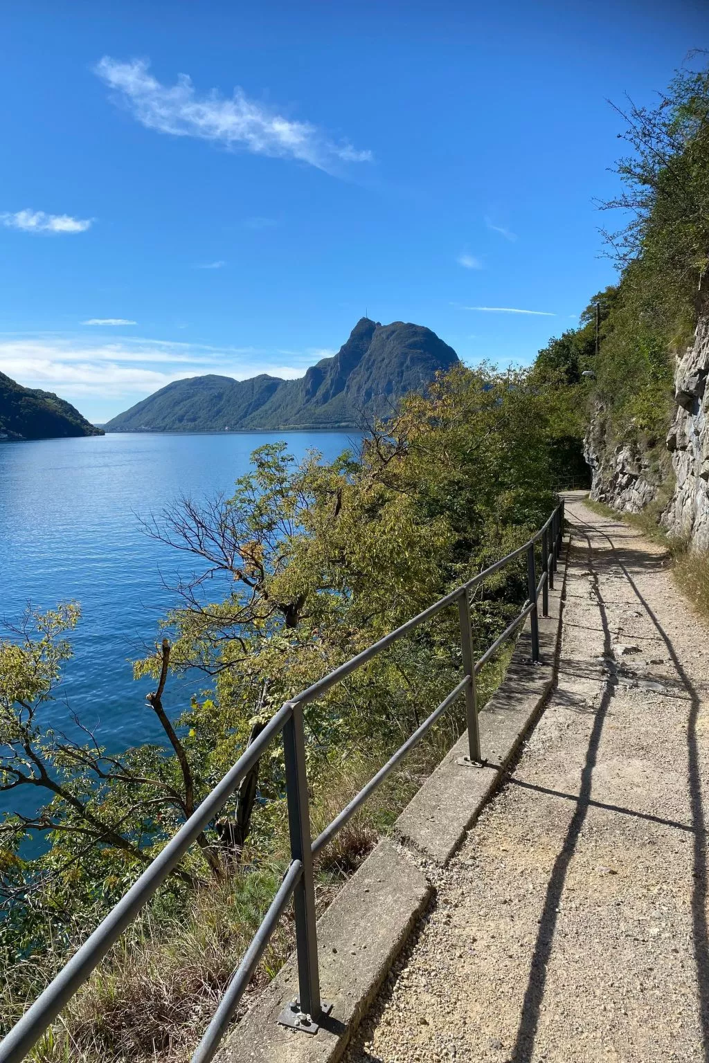 Gartenwohnung im Tessin mit Swimmingpool-Outside