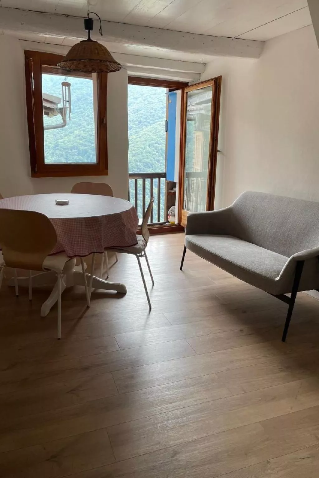 Entdecken Sie den Charme von Casa Clementina in Indemini-Inside