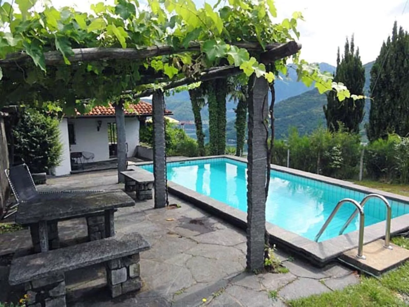 Casa Ranica mit Pool-Dehors