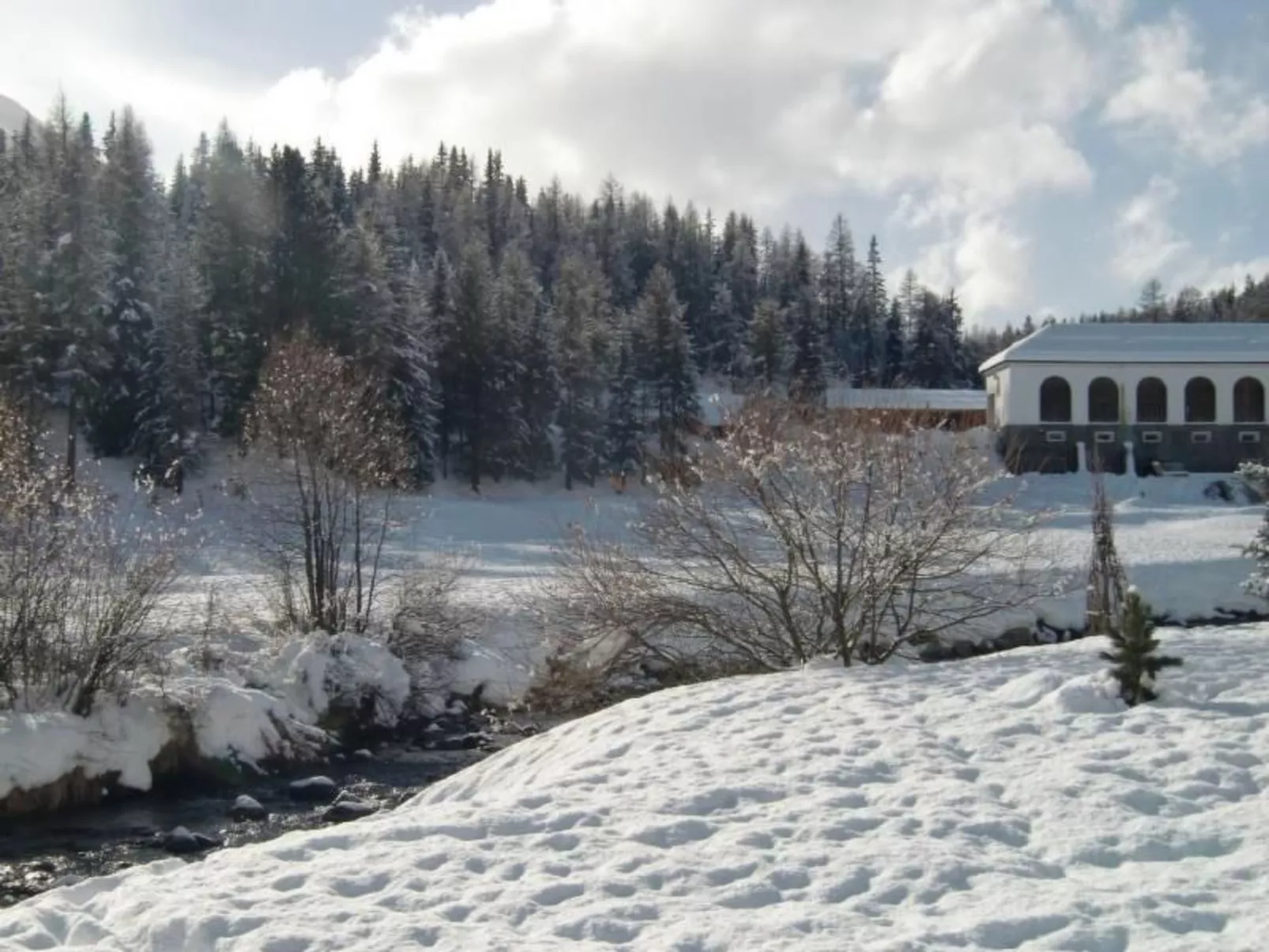 Chesa Piz d'Esan-Draußen