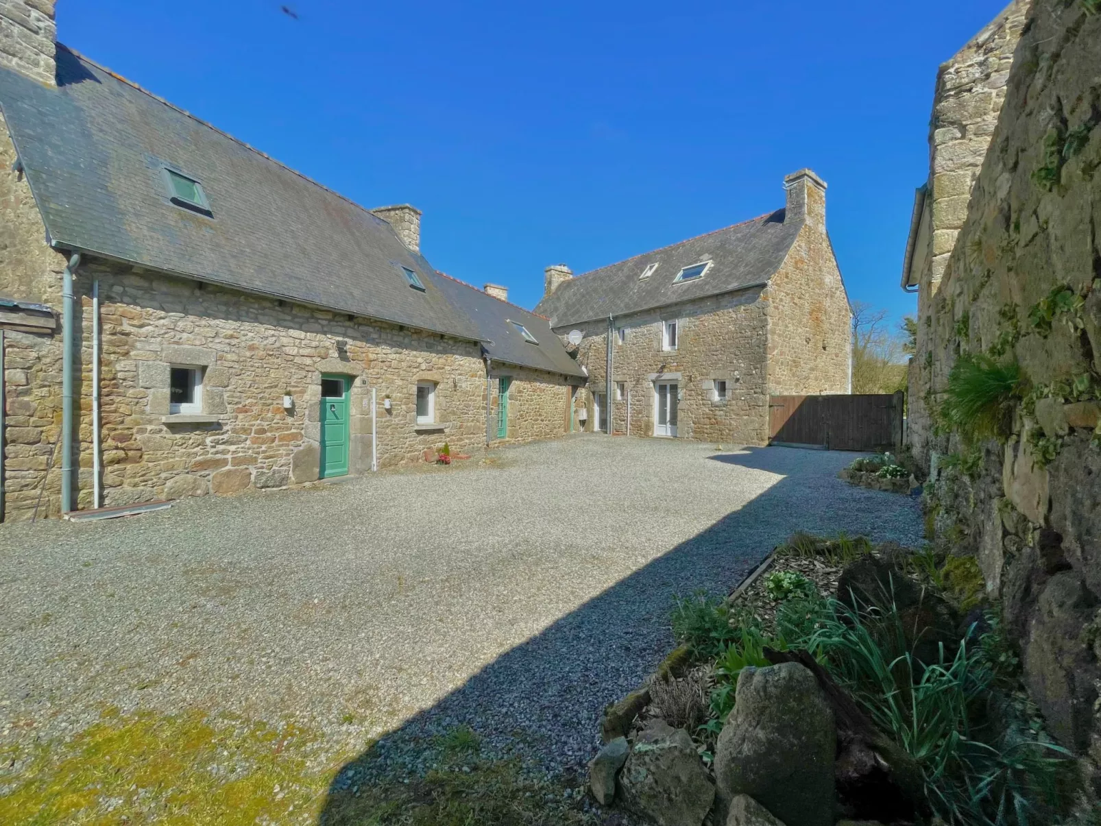 Les Gîtes de l'Etang Neuf (Die Unterkünfte von Etang Neuf)-Outside