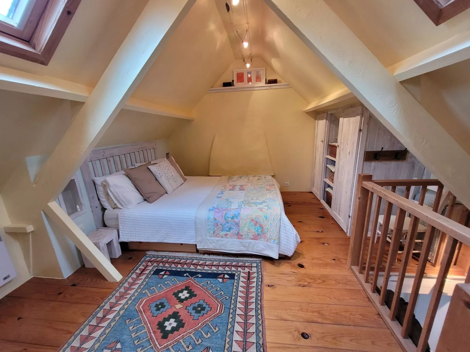 Kleiner Kokon mit seinem geheimen Garten-Inside