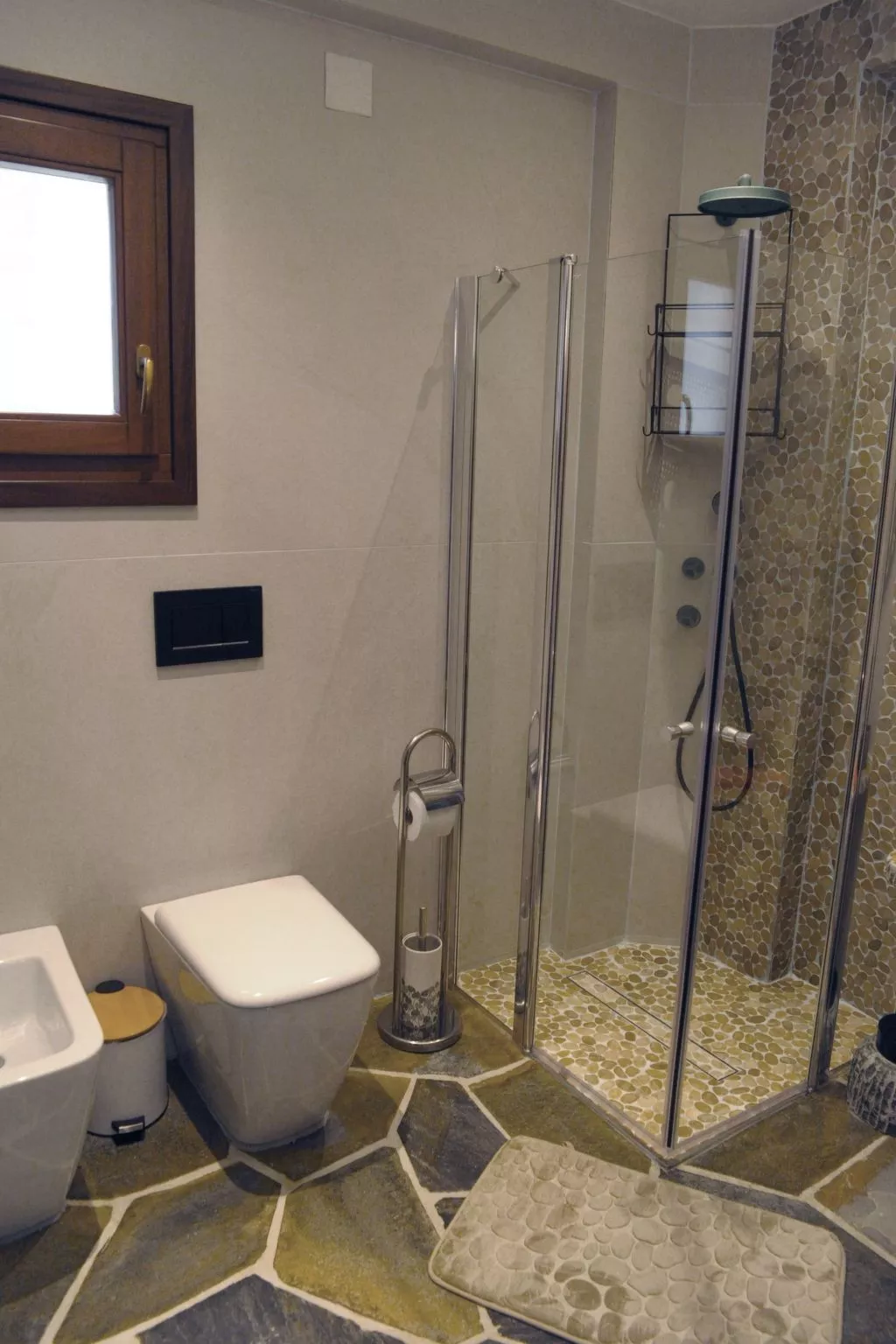 Anwesen mit eigenem Jacuzzi-Drinnen