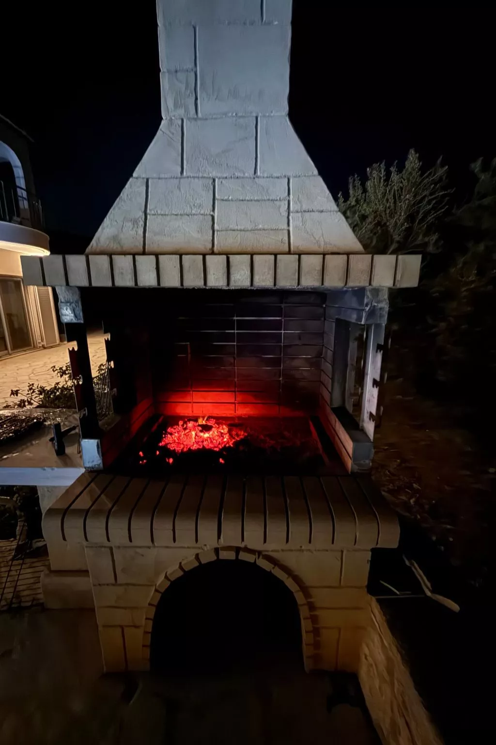 Anwesen "Villa Livadia" mit Infinity-Pool-Dehors