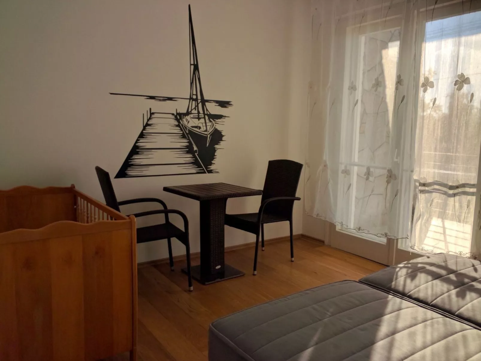 Doppelhaushälfte für sechs Personen mit Terrasse-Dedans