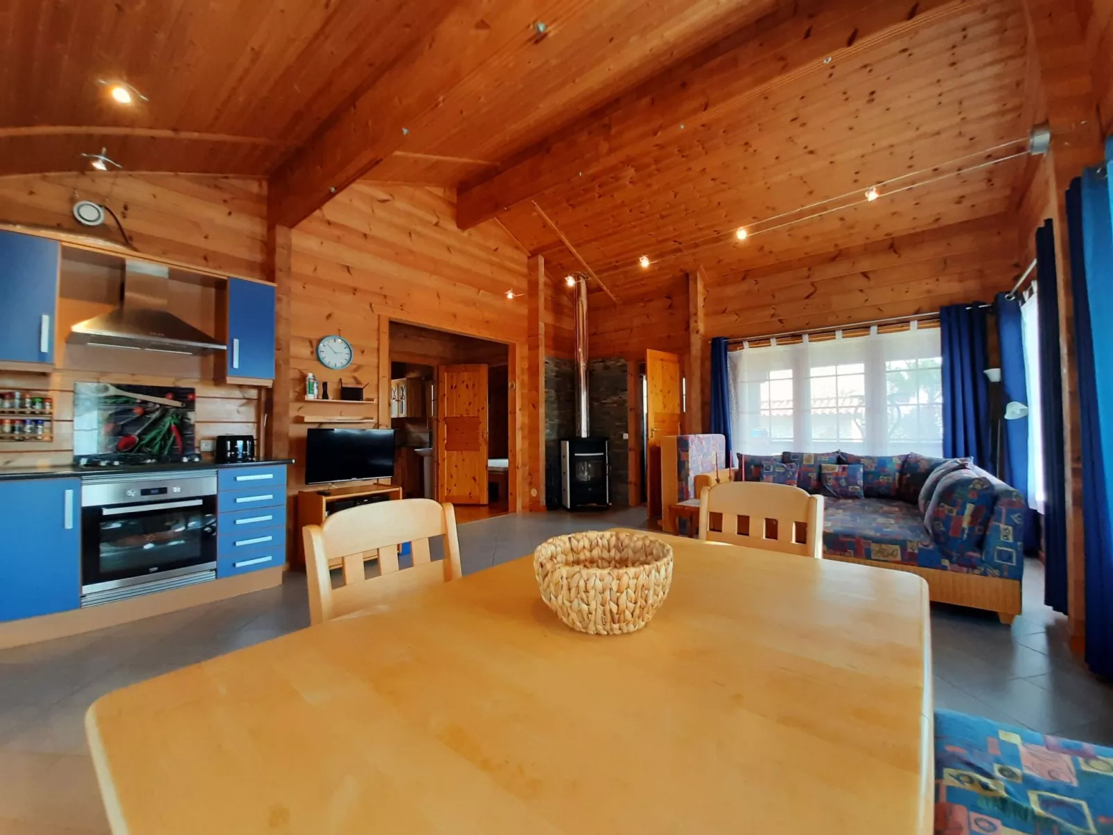 Casa Amendoas-Drinnen