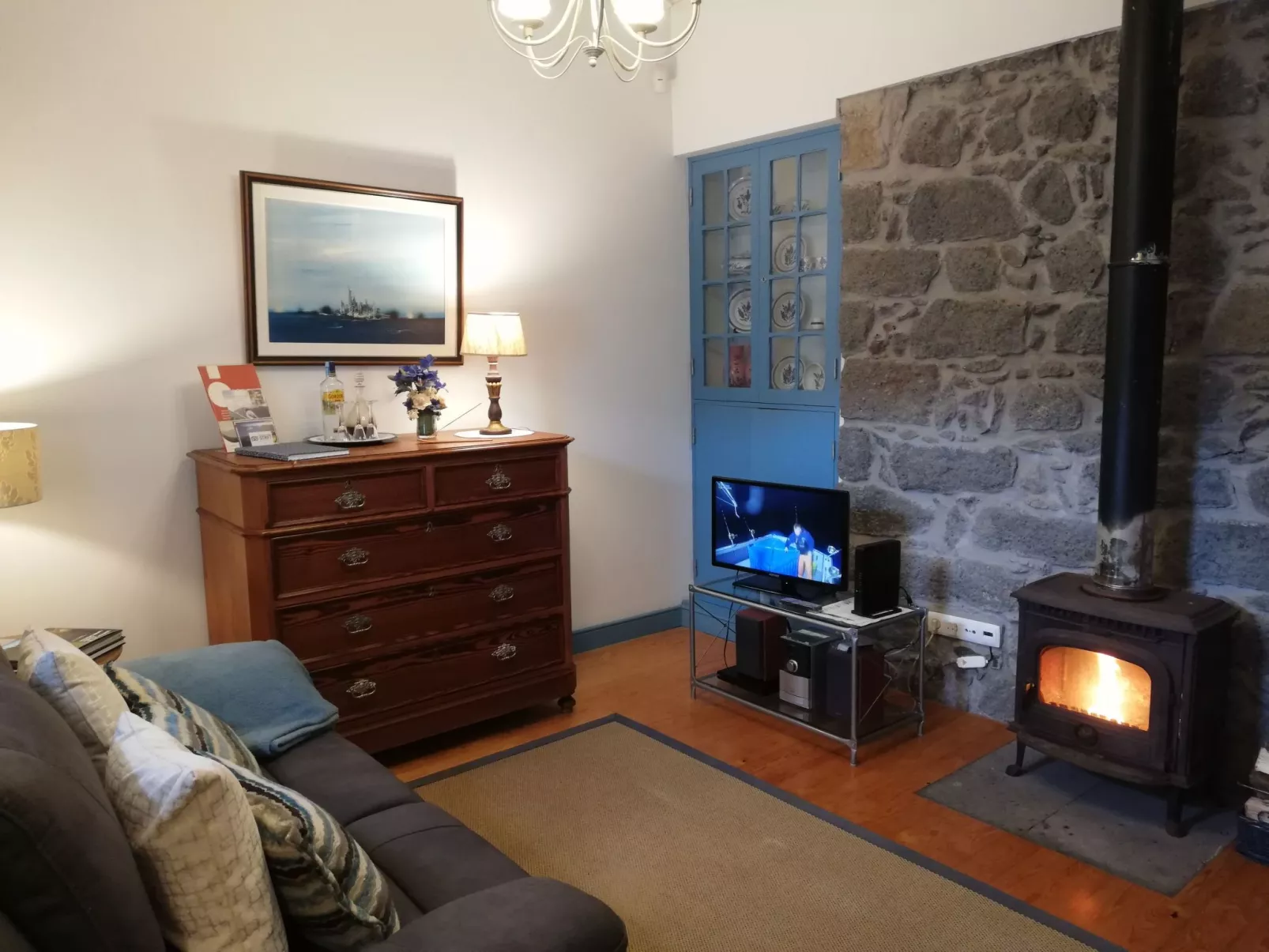 Casa da Talha, Rustikaler Charme auf den Azoren-Drinnen