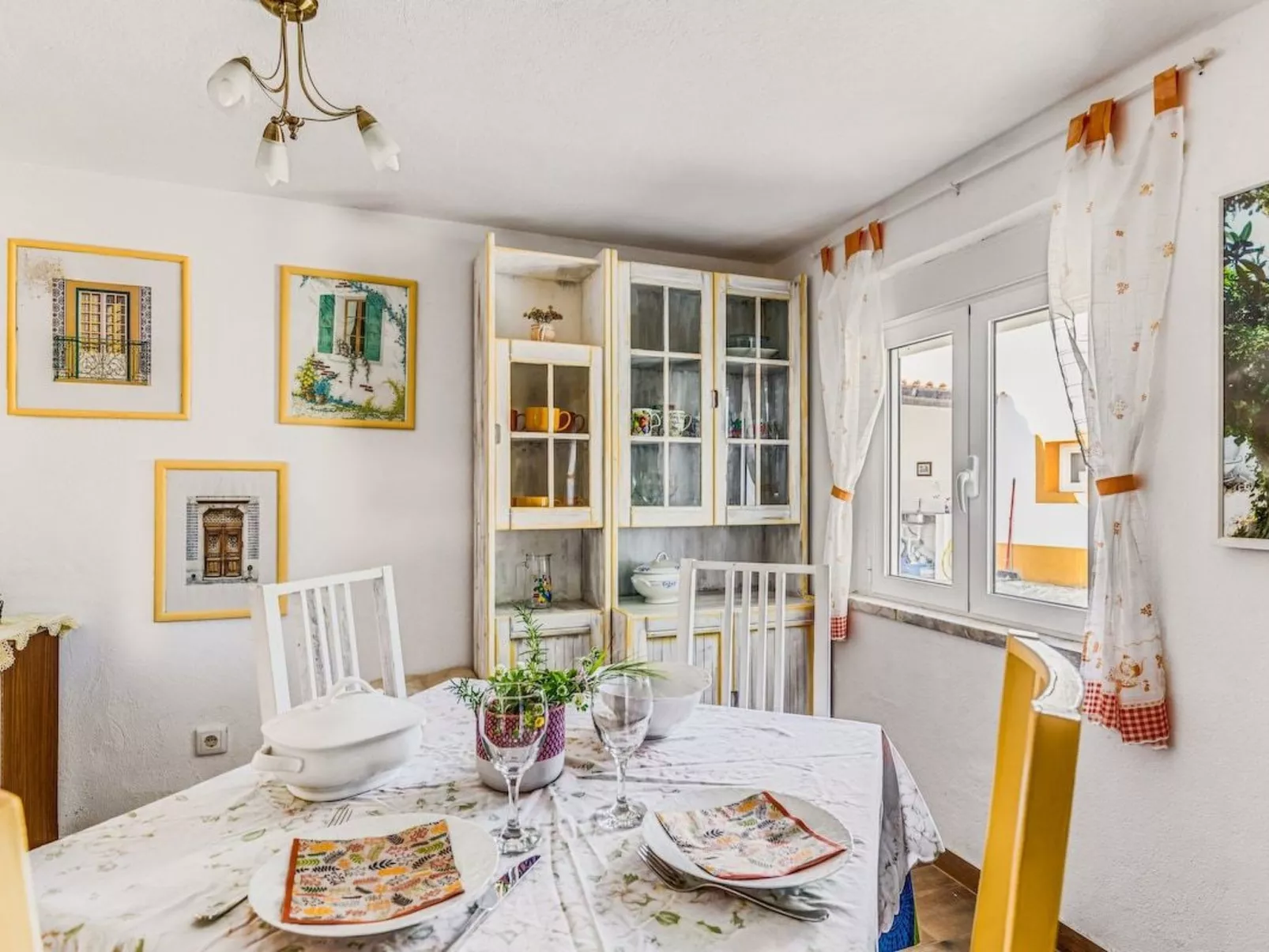 Die Welt des Mondes 2-Dedans