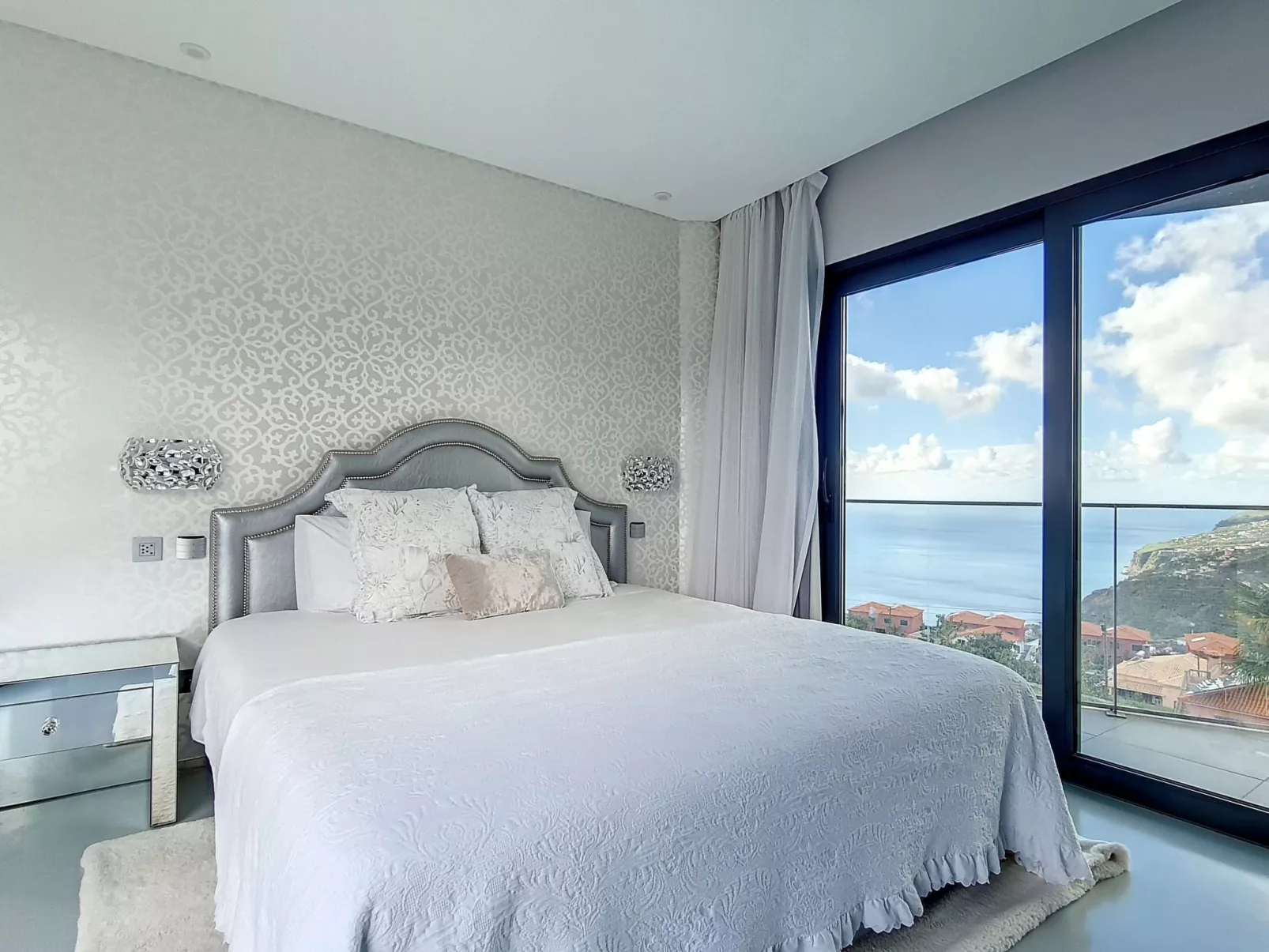 VILLA BONSAI-Image-tags.info