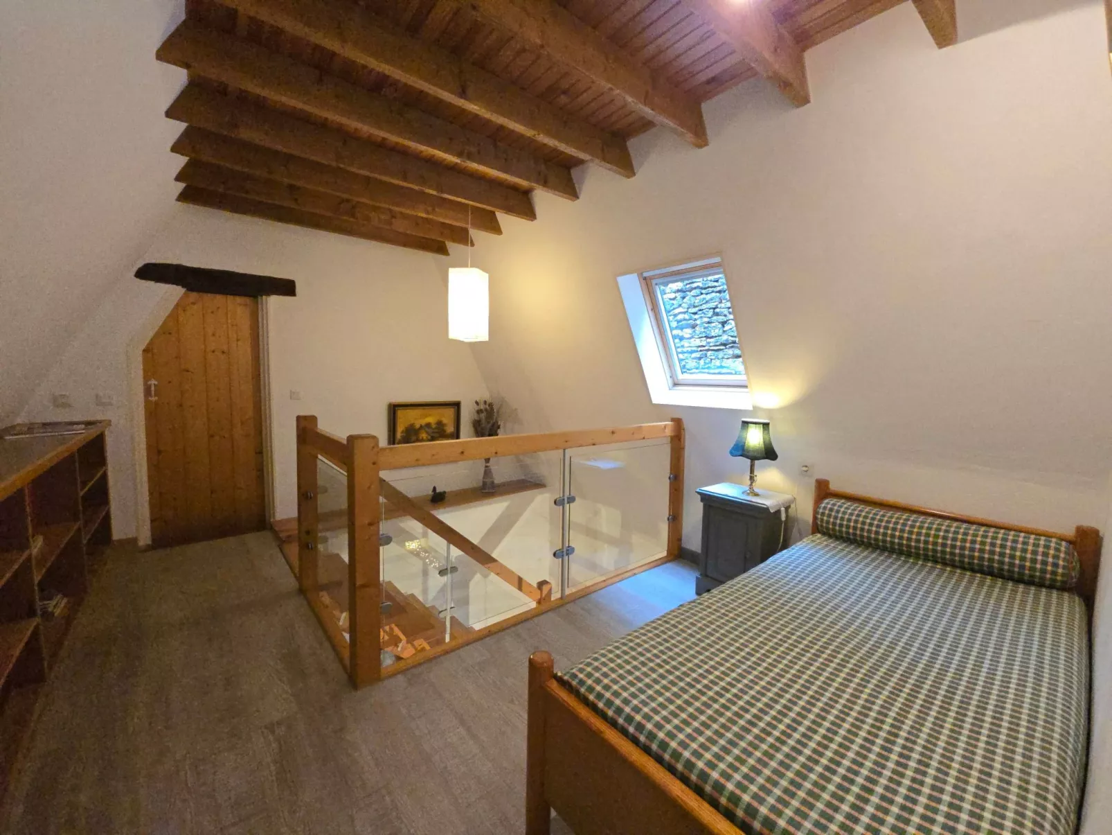 Geräumiges Ferienhaus mit Charme in der Dordogne-Drinnen