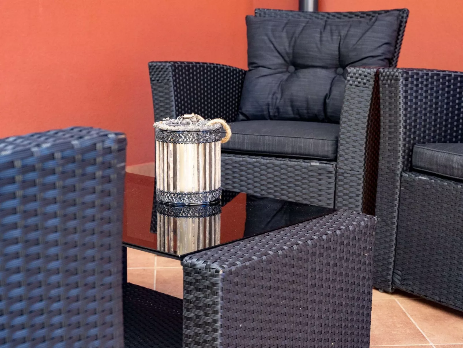 Appartement mit Blick auf das Wasser-Image-tags.info