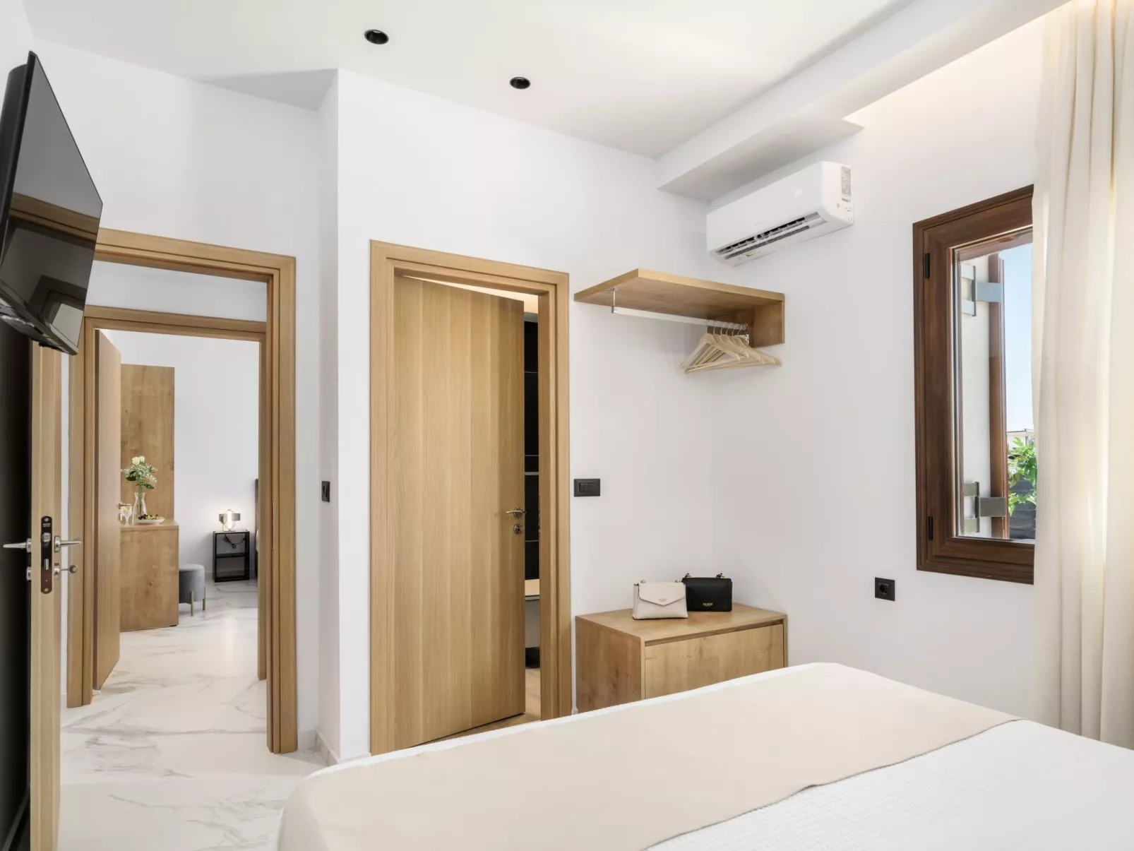 "Luna" mit Privatparkplatz-Drinnen