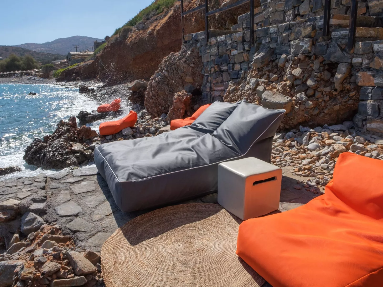 "Villa Dimitra" mit Infinity Pool-Dedans