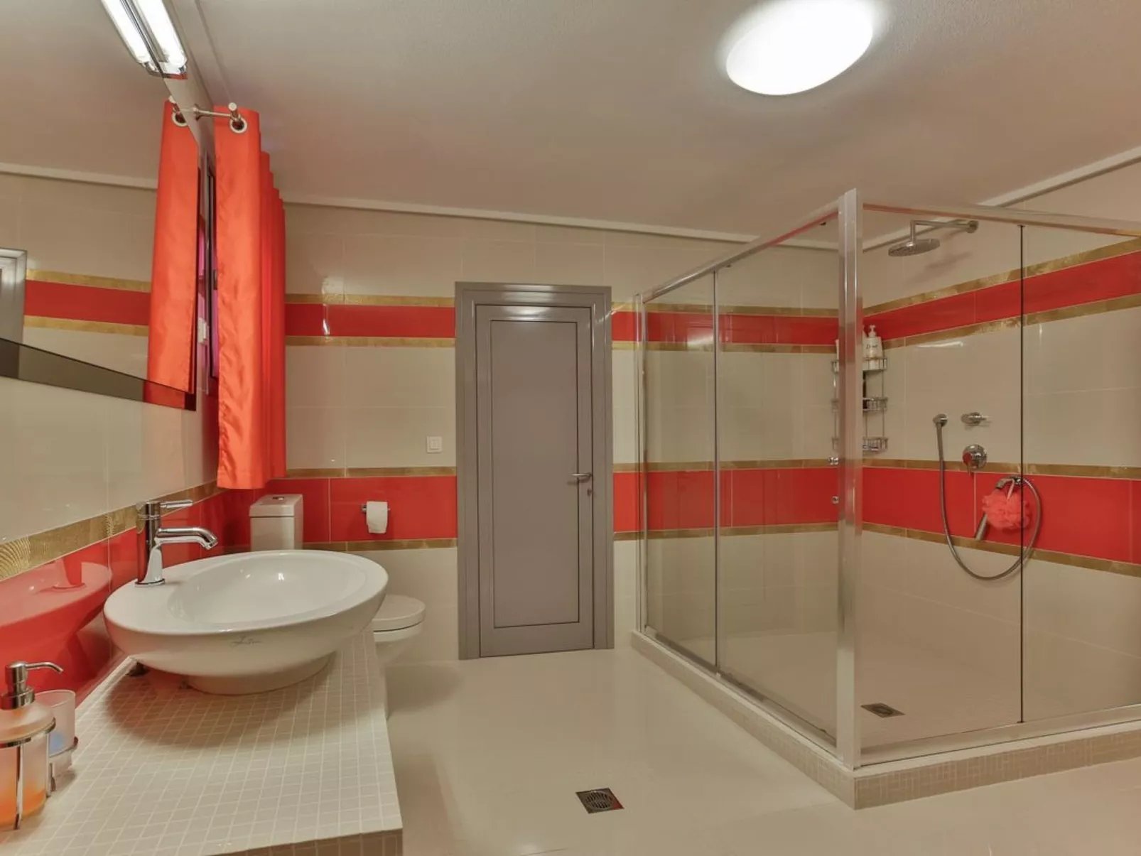 "Centaur Villa" direkt am Strand-Inside