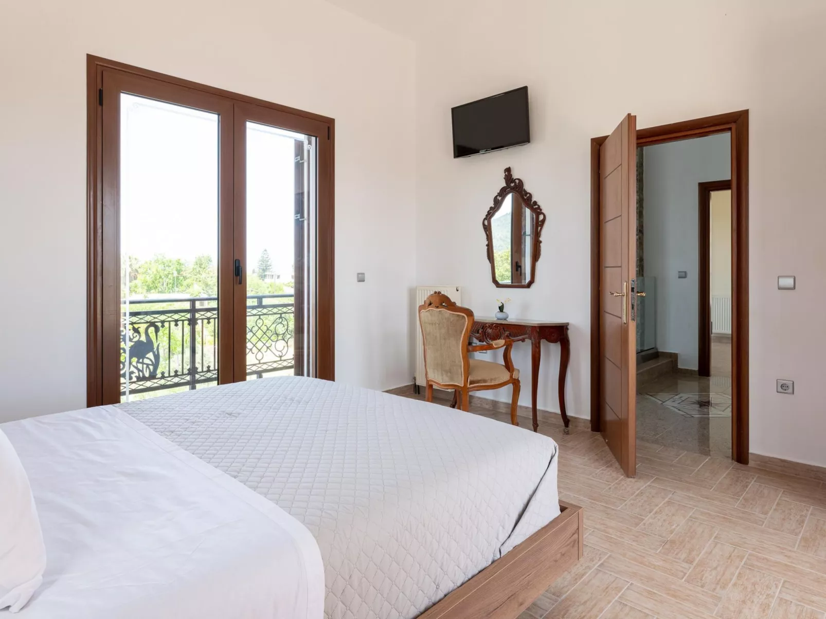 Sun Dream Villa-Image-tags.info