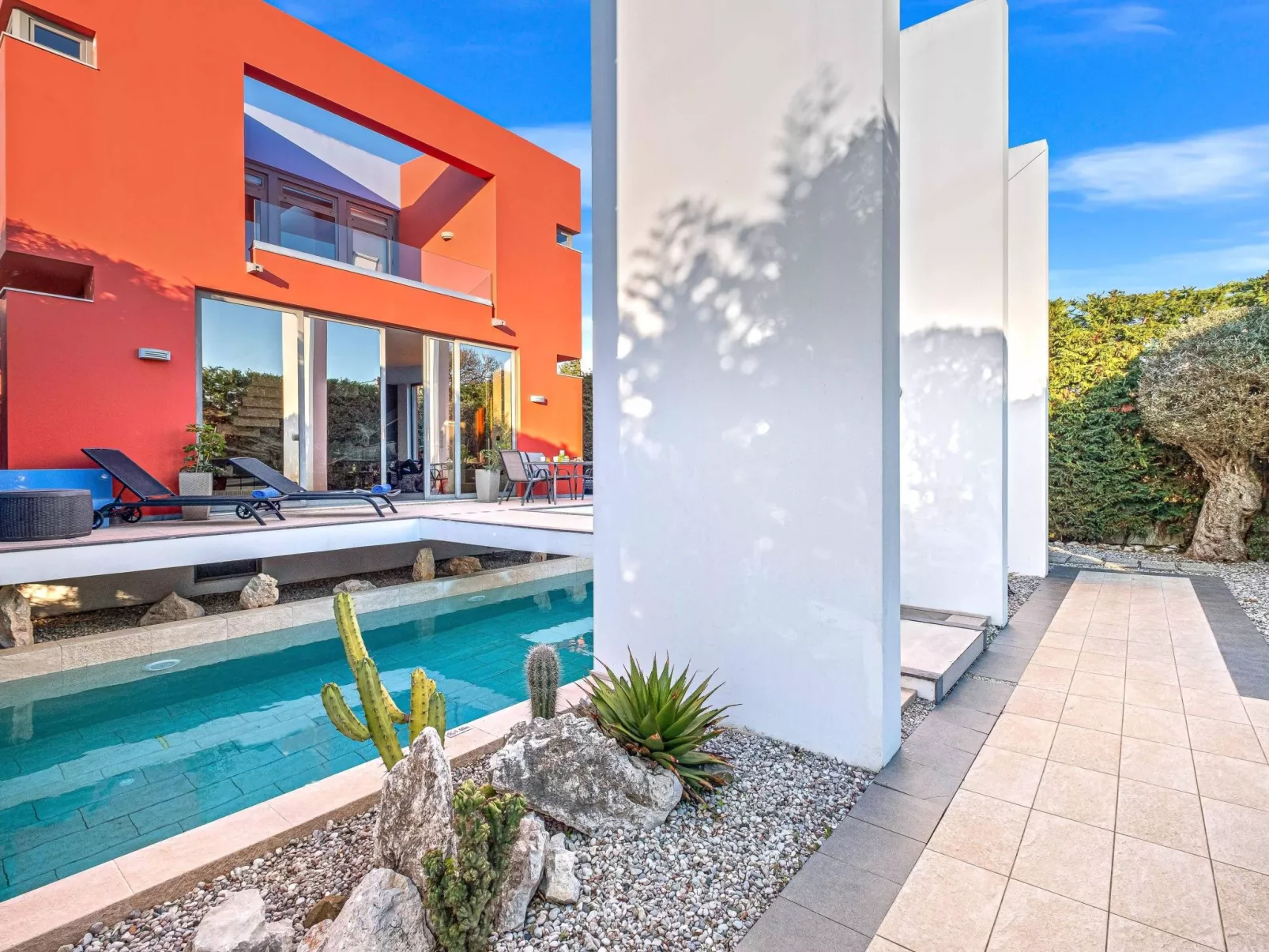 Charmante Mandelvilla auf der Insel Rhodos-Dehors